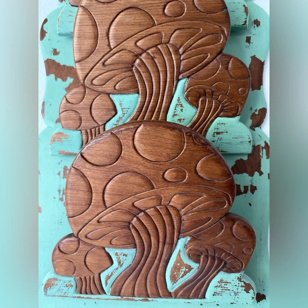 Vintage MCM Wood Mushroom Mail Holder 🍄 - Picture 4 of 5